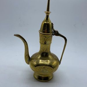 VTG hand etched brass kettle